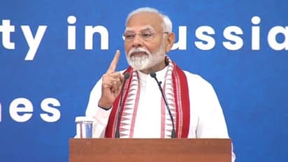 'Modi hai toh mumkin hai, Bharat Mata Ki Jai': Indian diaspora chant during PM Modi's Moscow address (WATCH)