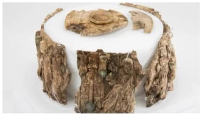 1,500 വർഷം പഴക്കമുള്ള  'മോശയുടെ പത്ത് കൽപനകൾ' കൊത്തിയ ആനക്കൊമ്പ് പെട്ടി കണ്ടെത്തി 