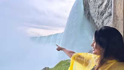 ನಯಾಗರ ಫಾಲ್ಸ್ ಮುಂದೆ ಗಂಡನ ತುಟಿಗೆ ತುಟಿಯೊತ್ತಿ ಪೋಸ್ ಕೊಟ್ಟ ಕಮಲಿ ನಟಿ