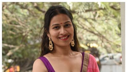 జిమ్ ట్రైనర్ తో ఇనాయ ఎఫైర్... ప్రియుడితో గోవాకు జంప్ అయిన బిగ్ బాస్ బ్యూటీ!