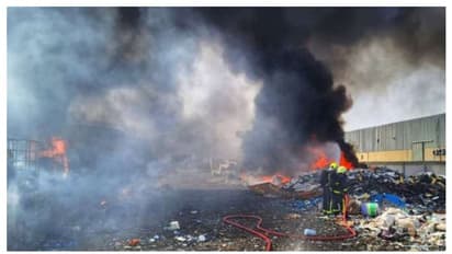 ഒമാനില് പ്ലാസ്റ്റിക് റീസൈക്ലിങ് പ്ലാന്റില് തീപിടിത്തം