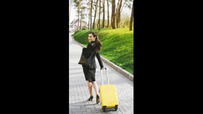 Paytm to RedBus to MakeMyTrip - 5 Bus Ticket Booking Apps in India