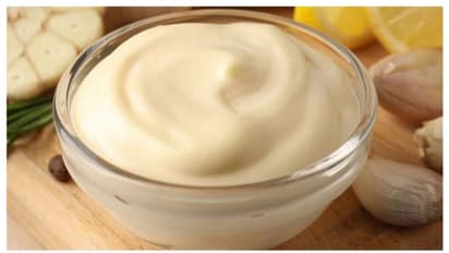 மயோனஸ்க்கு மொத்தமாக தடை விதித்த அரசு: உணவு பாதுகாப்பு துறையின் அதிரடியால் உணவு பிரியர்கள் ஷாக்