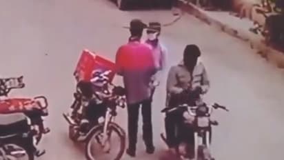 ಡೆಲಿವರಿ ಬಾಯ್ ಕಣ್ಣೀರಿಗೆ ಕರಗಿದ ಕಟುಕರ ಮನಸ್ಸು, ದೋಚಿದ ವಸ್ತುಗಳಿಂದ ಮಾಡಿದ್ದೇನು?