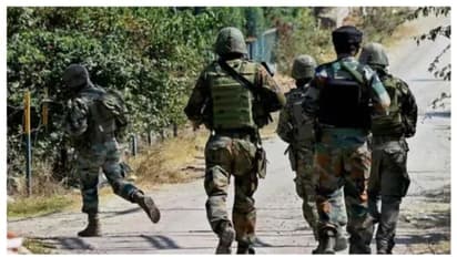 Encounter breaks out between security forces and terrorists in Jammu and Kashmir; 2 soldiers killed; 3 injured