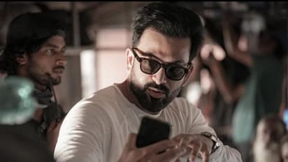 കട്ട ലോക്കല് അല്ല, ഇന്റര്നാഷണല് തന്നെ, കൊച്ചി ഫുട്ബോള് ടീമിന് കിടിലൻ പേരിട്ട് പൃഥ്വിരാജ്