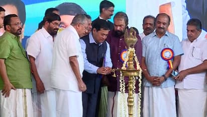 കേരള സർക്കാരിനെയും മുഖ്യമന്ത്രിയെയും അഭിനന്ദിച്ച് കേന്ദ്ര മന്ത്രി; 'മലയാളികളുടെ ഊഷ്മള വരവേല്‍പ്പിന് നന്ദി'