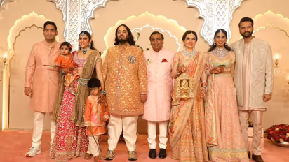 అంబానీది మిడిల్ క్లాస్ ఫ్యామిలీ అయితే.. అనంత్-రాధికాల పెళ్లి ఎలా ఉంటుందో తెలుసా?.. ఏఐ మ్యాజిక్ చూస్తే షాకే