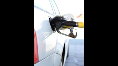 ಬೆಂಗಳೂರು ಸೇರಿ ಕರ್ನಾಟಕದ ಜಿಲ್ಲೆಯಲ್ಲಿ ಎಷ್ಟಿದೆ ಪೆಟ್ರೋಲ್ ಡೀಸೆಲ್ ದರ?