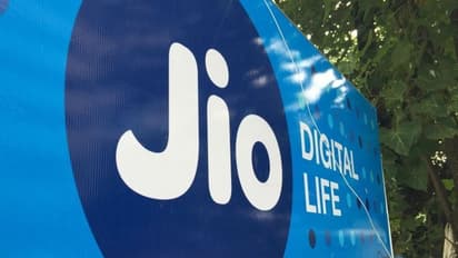 भाग्यशाली अंक या जन्मतिथि, आप चुन सकते हैं पसंद का Jio फोन नंबर, जानें तरीका