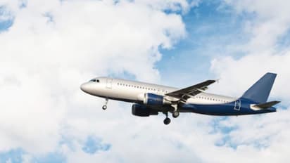 Record-Breaking Flight: Scottish Islands Linked by World's Shortest Commercial Air Route in Just 2 Minutes