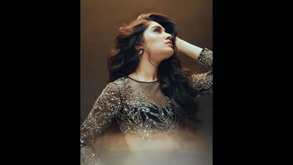 ಬ್ಲ್ಯಾಕ್‌ ಗೌನ್‌ನಲ್ಲಿ ಕಂಗೊಳಿಸಿದ ಕೃತಿ ಶೆಟ್ಟಿ: ಟಾಲಿವುಡ್‌ನ ಐರನ್ ಲೆಗ್ ಹೀರೋಯಿನ್ ಎಂದ ಫ್ಯಾನ್ಸ್‌