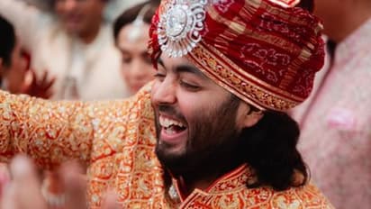 అనంత్ అంబానీ ధరించిన తలపాగా 'కల్గీ' ధర అన్ని వందల కోట్లా.. !