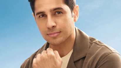 സ്റ്റൈലിഷ് ലുക്കില്‍ സിദ്ധാര്‍ഥ് മല്‍ഹോത്ര, ഫോട്ടോയും ഹിറ്റ്