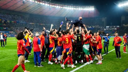 ഫുട്ബോളിലെ വാഴ്ത്തപ്പെട്ട പരിശീലകരുടെ പട്ടികയിലേക്ക് അയാള് കൂടി; സ്പെയ്ന്റെ പ്രൊഫസര്, ലൂയിസ് ഫ്യുയന്തെ