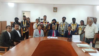 Tumakuru: ನ್ಯಾಯಾಧೀಶರ ಬುದ್ಧಿಮಾತಿಗೆ ತಲೆತೂಗಿದ ದಂಪತಿಗಳು: ಡಿವೋರ್ಸ್‌ನಿಂದ ದೂರ ಸರಿದ 18 ಜೋಡಿಗಳು!