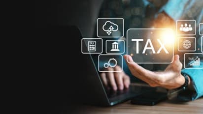 പ്രവാസികളും വാങ്ങുന്ന ശമ്പളത്തിന് നികുതി കൊടുക്കേണ്ടി വരുമോ; ഒമാനിലെ ആദായ നികുതി നിയമം ആരെയൊക്കെ ബാധിക്കും?