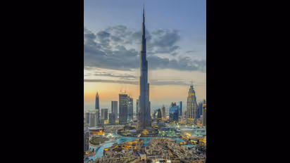 UAE Golden Visa | இந்தியாவை விட்டு வெளியேரும் 4300 மில்லினியர்கள்? எங்க போக போறாங்க தெரியுமா?