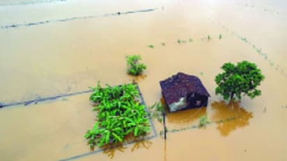 ಕರಾವಳಿ, ಮಲೆನಾಡಲ್ಲಿ ಉಕ್ಕಿದ ನದಿಗಳು, ಪ್ರವಾಹ: ನೂರಾರು ಮನೆಗಳಿಗೆ ಹಾನಿ