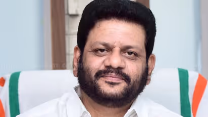 പാലക്കാട് റെയിൽവെ ഡിവിഷൻ വിഭജിക്കാനുള്ള നീക്കം ദുരൂഹം, സംസ്ഥാനത്തോട് പോലും കൂടിയാലോചിച്ചില്ല: എംപി