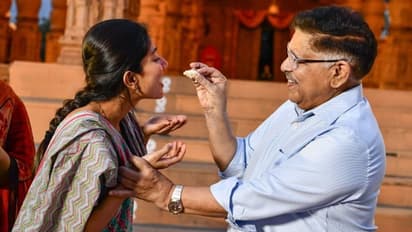 సిక్సర్ కొట్టిన సాయి పల్లవి..అల్లు అరవింద్ ఏం చేశారో తెలుసా..