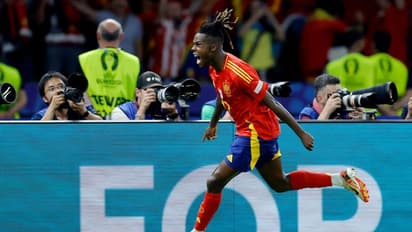 സ്പെയിനിന്റെ യുവതാരത്തിനായി പിടിവലി, ബാഴ്സക്ക് പിന്നാലെ ചെല്സിയും ആഴ്സണലും നിക്കോ വില്യംസിനായി രംഗത്ത്