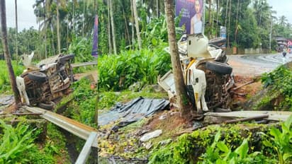 മാങ്ങയുമായി വന്ന പിക്കപ്പ് വാന്‍ അപകട വളവില്‍ തലകീഴായി മറിഞ്ഞു; രണ്ട് പേര്‍ക്ക് പരിക്ക്