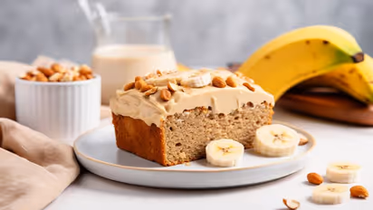 A Heartfelt Father's Day Treat: Banana Oat Cake Recipe