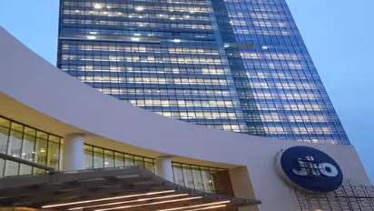 लेटेस्ट ऑफरः Jio का नया 999 रुपये का प्रीपेड प्लान, जानें बेनीफिट्स और डेली डेटा कास्ट डिटेल्स