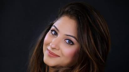 அட.. ஒரே பாட்டில் ஃபேமஸான இந்த நடிகையை ஞாபகம் இருக்கா? இப்பவும் அதே இளமையோடு இருக்காங்களே..