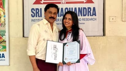 മകള് ഇനി 'ഡോ: മീനാക്ഷി'; സന്തോഷം പങ്കുവച്ച് ദിലീപ്