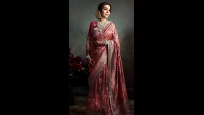 நீதா அம்பானி அணிந்திருந்த ஒரே ஒரு வைர மோதிரத்தின் விலை ரூ. 54 கோடி; ஆமாம் பாஸ் நம்புங்க!!