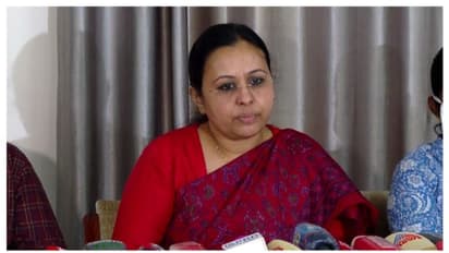 വയനാട്ടിൽ അനാഥരാക്കപ്പെട്ട കുട്ടികളുടെ ദത്തെടുക്കൽ; വ്യാജ പ്രചരണം നടത്തുന്നവർക്കെതിരെ നടപടിയെന്ന് മന്ത്രി