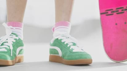 ചെരുപ്പ് കളഞ്ഞു, 6 വയസ്സുകാരിയെ കൊടുംചൂടിൽ നഗ്നപാദയായി നടത്തി അമ്മ