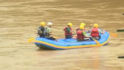 ಚಿಕ್ಕಮಗಳೂರು: ಮಳೆಯಿಂದ ಮುಂದುವರೆದ ಅನಾಹುತ, ಭದ್ರಾ ನದಿಯಲ್ಲಿ ಜಲಸಾಹಸ ಕ್ರೀಡೆಗೆ ಆಕ್ಷೇಪ..!