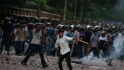 ಬಾಂಗ್ಲಾದೇಶದಲ್ಲಿ ಮತ್ತೆ ಭಾರೀ ಸಂಘರ್ಷಕ್ಕೆ 98 ಜನ ಬಲಿ: ಭಾರತೀಯರಿಗೆ ಎಚ್ಚರಿಕೆ