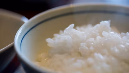 അത്താഴം ചോറും ഉപ്പുമാത്രമിട്ട പച്ചക്കറിയും, എസിയോ ഹീറ്ററോ ഇല്ല, 5 കോടി സമ്പാദിച്ചു, എല്ലാം നേരത്തെ വിരമിക്കാൻ