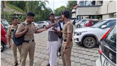 കോടതി വരാന്തയിൽ നിന്ന് ഓടി രക്ഷപ്പെടാൻ ശ്രമിച്ച് ആലുവ പീഡന കേസിലെ പ്രതി; പിന്തുടര്ന്ന് പിടികൂടി പൊലീസ്