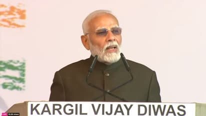 Kargil Vijay Diwas: PM Modi honours gallant efforts and sacrifices of armed forces in Ladakh (WATCH)