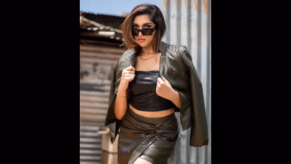 ಆರಾಧನಾ ರಾಮ್ ಗ್ಲಾಮರಸ್ ಲುಕ್ ವೈರಲ್… ಫೋಟೋ ನೋಡಿ ಕಿಡಿ ಕಾರಿದ ದರ್ಶನ್ ಅಭಿಮಾನಿಗಳು