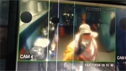 சிசிடிவி வைக்க தெரிஞ்ச உனக்கு பணம் வைக்க தெரியாதா? அப்சட்டில் திருடன் செய்த செயல்