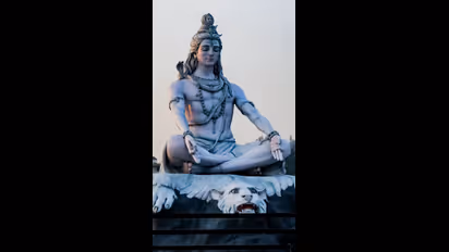 ಶಿವ ಪುರಾಣ ಓದೋದ್ರಿಂದ ಮಾತ್ರ ಅಲ್ಲ, ಕೇಳೋದ್ರಿಂದಲೂ ಸಿಗುತ್ತೆ ಇಷ್ಟೊಂದು ಲಾಭ