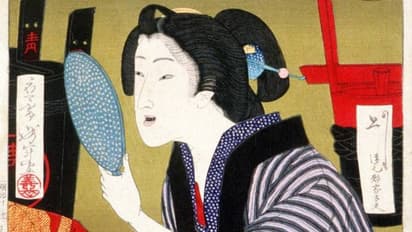 അതിപ്പോ ഓരോരോ ആചാരങ്ങളാവുമ്പോ..! പല്ലുകൾ കറുപ്പിച്ച് നടന്നിരുന്ന മനുഷ്യർ, കാരണം കേട്ടോ