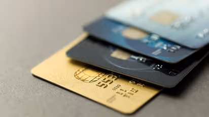 Fly in comfort: Top 5 credit cards in India for lounge access