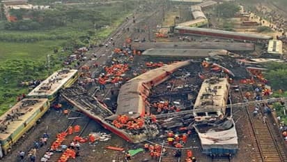 13 ஆண்டுகளில் 13 பெரிய ரயில் விபத்துகள்! - இந்திய ரயில்வேக்கு ஏழரை சனியா?