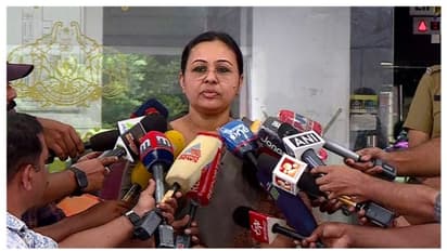 ആരോ​ഗ്യമന്ത്രി വീണ ജോർജിന്റെ വാഹനം മലപ്പുറത്ത് അപകടത്തിൽപെട്ടു;  മന്ത്രിക്ക് ചെറിയ പരിക്ക്