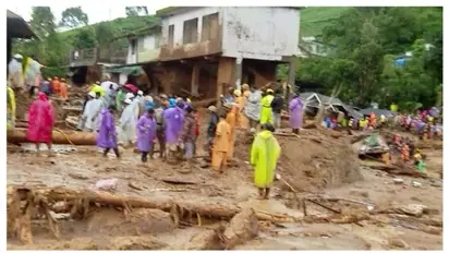 കണ്ണീരായി മുണ്ടക്കൈ; രക്ഷാദൗത്യം തുടർന്ന് സൈന്യം; തെരച്ചിൽ ദുഷ്കരമാക്കി മഴ; ബെയിലി പാലം ഇന്ന് പൂർത്തിയാകില്ല