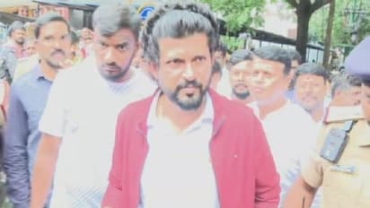 ಪೊಲೀಸ್‌ ಇಲಾಖೆಯಲ್ಲಿ ಸಲಿಂಗಕಾಮಿ ಇದ್ದಾರಾ? ಪುನೀತ್‌ ಕೆರೆಹಳ್ಳಿಗೆ ಟಾರ್ಚರ್‌ ಮಾಡಿದ್ದಕ್ಕೆ ಪ್ರತಾಪ್‌ ಸಿಂಹ ಪ್ರಶ್ನೆ!