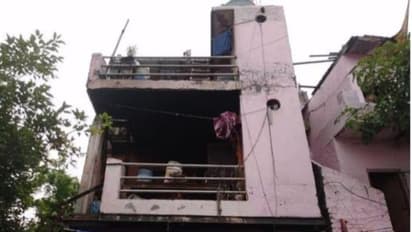 നോയിഡയിലെ വീട്ടിൽ തീപിടുത്തം; മൂന്ന് കുട്ടികൾ മരിച്ചു, അച്ഛൻ അതീവ ഗുരുതരാവസ്ഥയിൽ, അമ്മയ്ക്കും പൊള്ളലേറ്റു