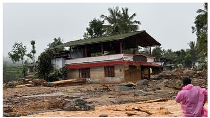 Dark Tourism |மக்களே பேரிடர் பகுதிக்கு வர வேண்டாம்!-'டார்க் டூரிசம்' ஆக அறிவித்து கேரளா காவல்துறை எச்சரிக்கை!!